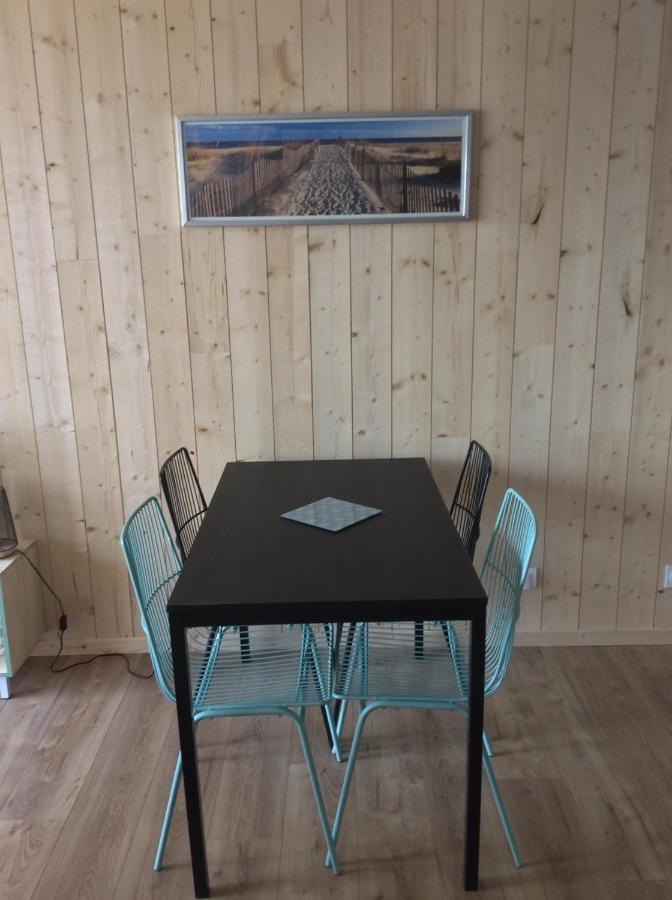 Les Obiones, Vue Laterale Mer, Fort Mahon Plage, Magnifique Studio Cabine 4P, Avec Balcon , Parking Prive Gratuit, Wifi, Classe 2 Etoiles, Exposition Plein Sud En Baie De Somme Екстериор снимка