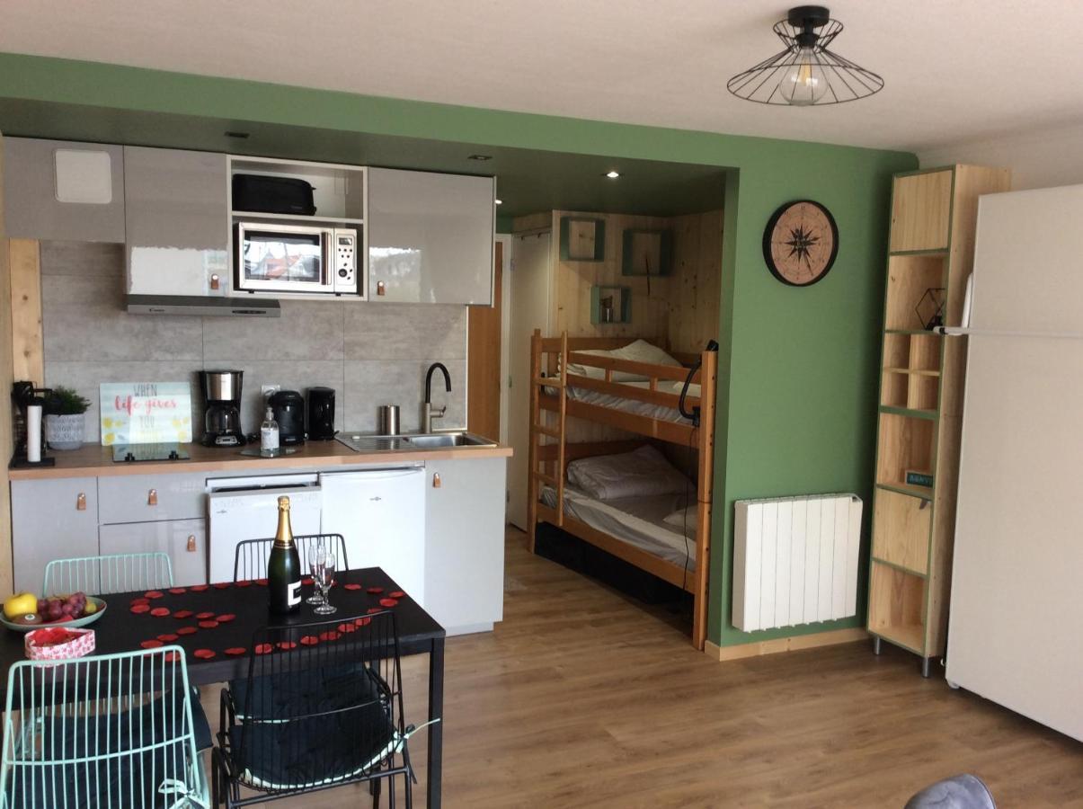 Les Obiones, Vue Laterale Mer, Fort Mahon Plage, Magnifique Studio Cabine 4P, Avec Balcon , Parking Prive Gratuit, Wifi, Classe 2 Etoiles, Exposition Plein Sud En Baie De Somme Екстериор снимка