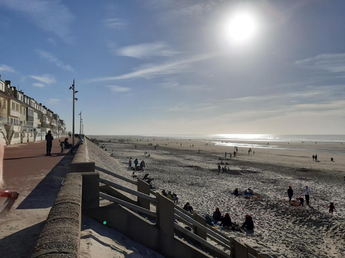 Les Obiones, Vue Laterale Mer, Fort Mahon Plage, Magnifique Studio Cabine 4P, Avec Balcon , Parking Prive Gratuit, Wifi, Classe 2 Etoiles, Exposition Plein Sud En Baie De Somme Екстериор снимка