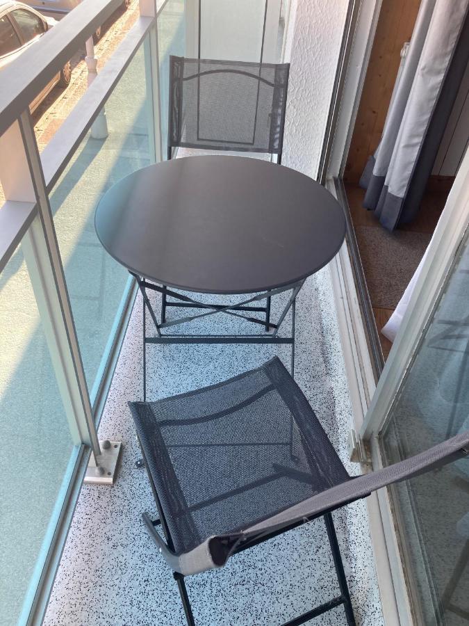 Les Obiones, Vue Laterale Mer, Fort Mahon Plage, Magnifique Studio Cabine 4P, Avec Balcon , Parking Prive Gratuit, Wifi, Classe 2 Etoiles, Exposition Plein Sud En Baie De Somme Екстериор снимка